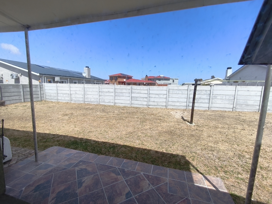 3 Bedroom Property for Sale in Perlemoenbaai Western Cape